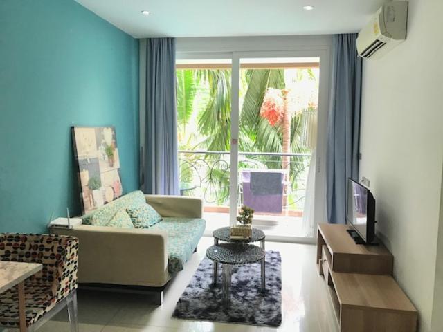 Atlantis Waterpark Apartment Pantai Jomtien Bagian luar foto