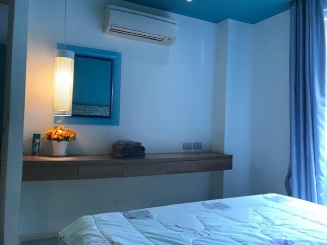 Atlantis Waterpark Apartment Pantai Jomtien Bagian luar foto